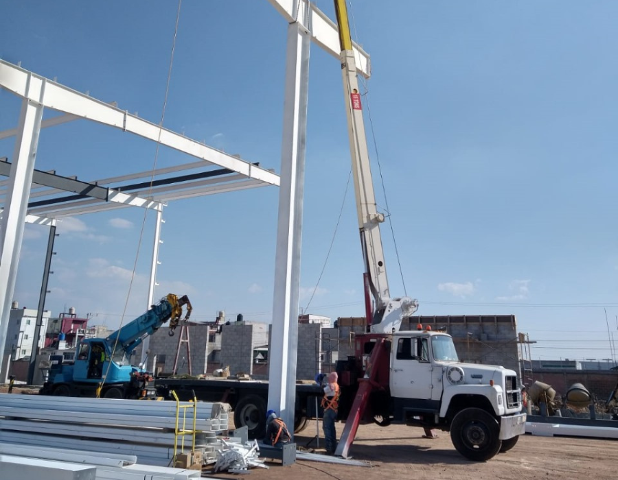 servicios gruas industriales en funcion